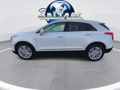 Crystal White Tricoat 2017 Cadillac XT5 Premium Luxury