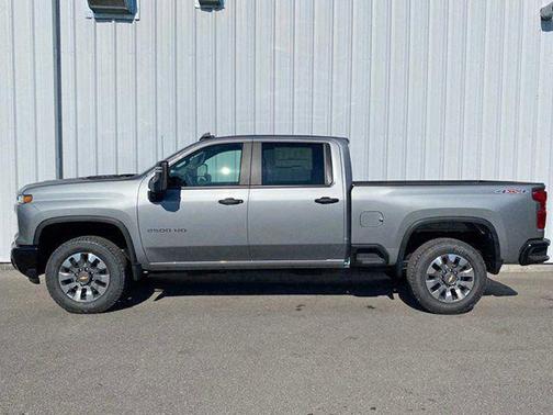 2026 Chevrolet Silverado 2500 Custom