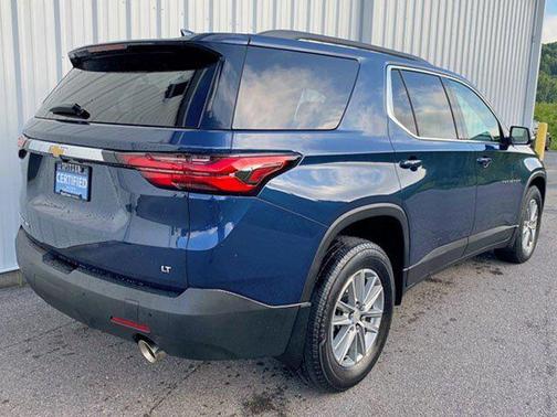 2022 Chevrolet Traverse LT Leather