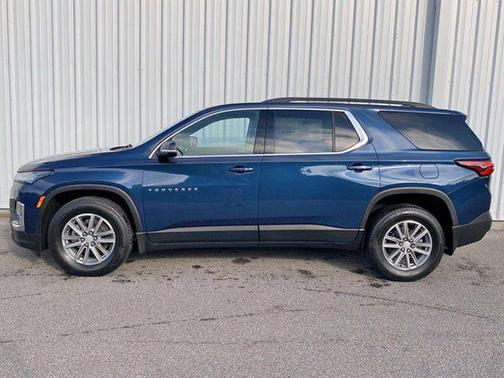2022 Chevrolet Traverse LT Leather