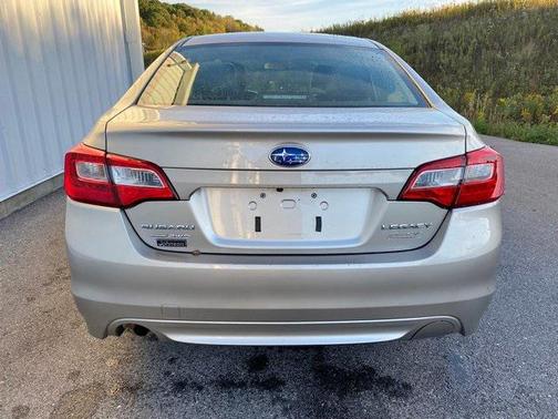 2017 Subaru Legacy Base