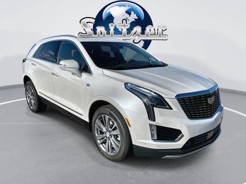 Crystal White Tricoat 2026 Cadillac XT5 Premium Luxury
