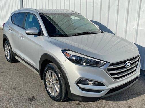 2017 Hyundai TUCSON SE Plus