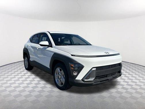 2025 Hyundai KONA SE