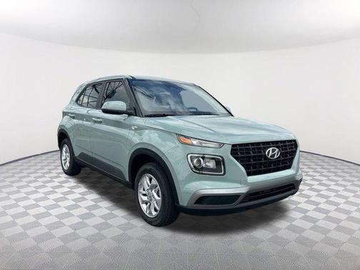 2025 Hyundai VENUE SE