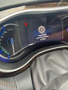 Bright White Clearcoat 2021 Chrysler Pacifica Hybrid Pinnacle
