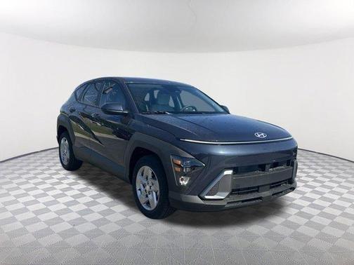 2025 Hyundai KONA SE