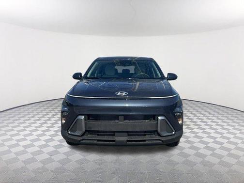 2025 Hyundai KONA SE