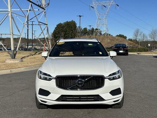 2020 Volvo XC60 T5 Momentum
