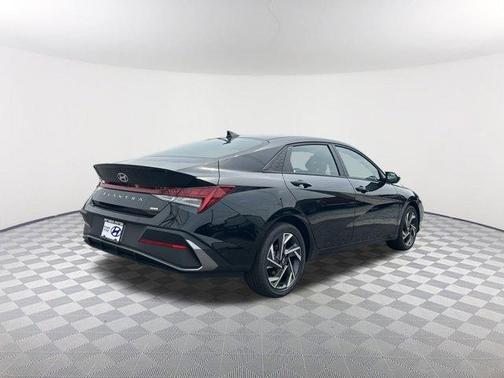 2025 Hyundai ELANTRA HEV SEL Sport