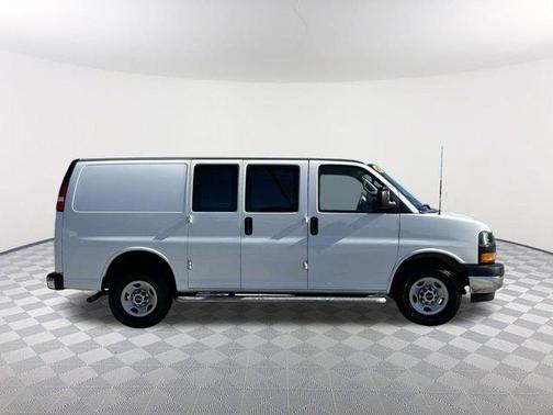 2024 GMC Savana 2500 Work Van