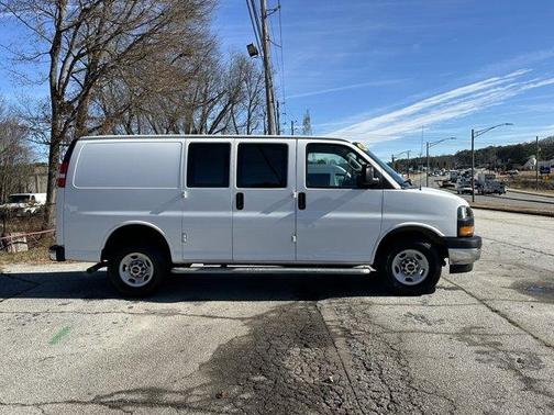 2024 GMC Savana 2500 Work Van
