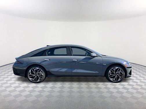 2025 Hyundai IONIQ 6 SEL