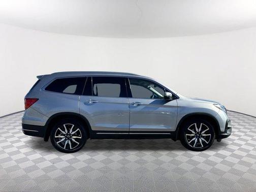 2021 Honda Pilot Touring 7-Passenger