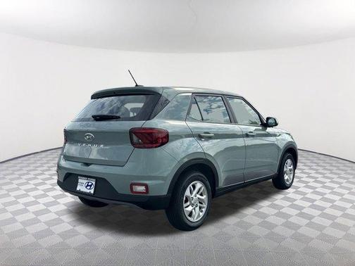 2026 Hyundai VENUE SE