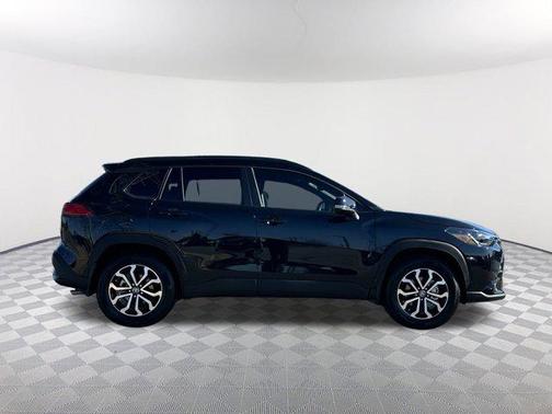 2025 Toyota Corolla Cross Hybrid SE