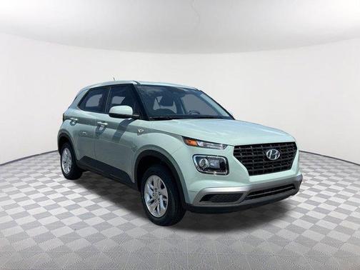 2025 Hyundai VENUE SE