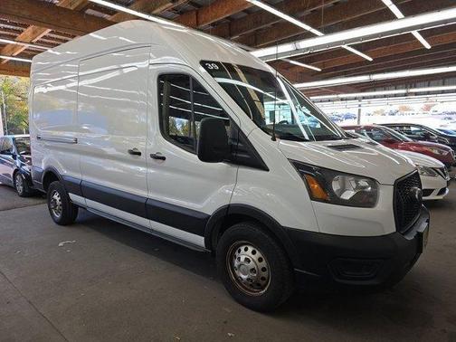 2022 Ford Transit-250 Base