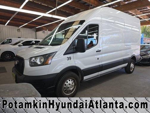 2022 Ford Transit-250 Base