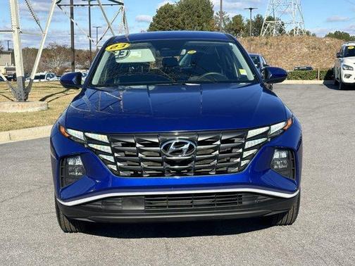 2023 Hyundai TUCSON SE