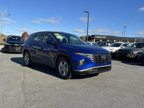 2023 Hyundai TUCSON SE