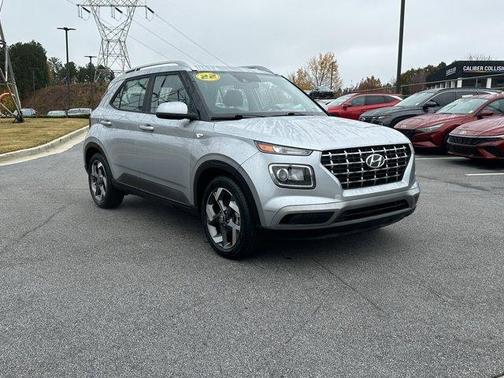 2022 Hyundai VENUE SEL