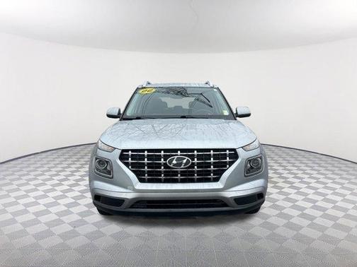 2022 Hyundai VENUE SEL