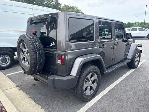 Granite Crystal Clearcoat Metallic 2017 Jeep Wrangler Unlimited Sahara