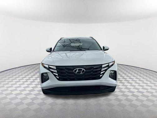 White Pearl 2024 Hyundai TUCSON SEL