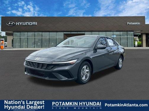 2025 Hyundai ELANTRA SE