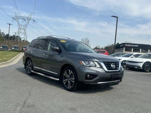 2020 Nissan Pathfinder Platinum