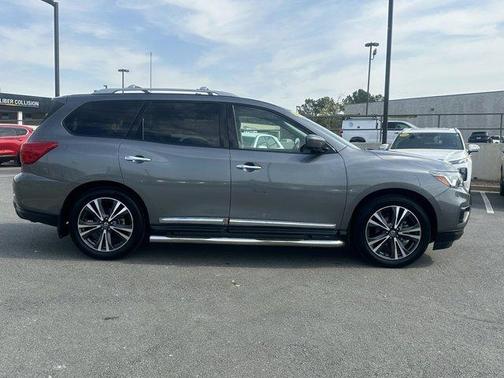 2020 Nissan Pathfinder Platinum