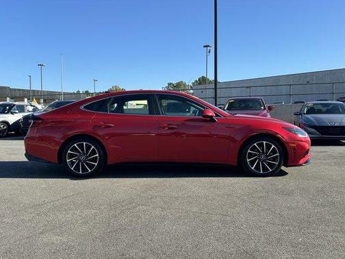2021 Hyundai SONATA Limited