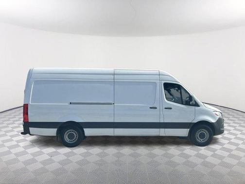2023 Mercedes-Benz Sprinter 2500 170 WB