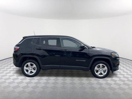 Diamond Black 2023 Jeep Compass Sport