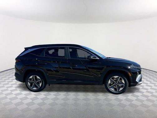 Phantom Black 2026 Hyundai TUCSON SEL