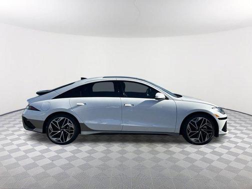 2025 Hyundai IONIQ 6 Limited