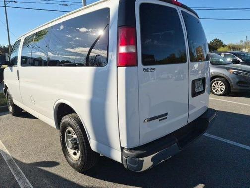 2015 Chevrolet Express 3500 LT