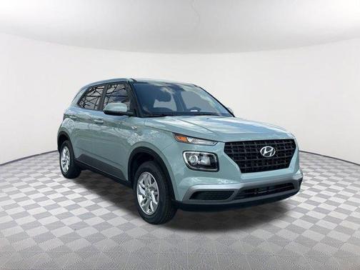 2025 Hyundai VENUE SE