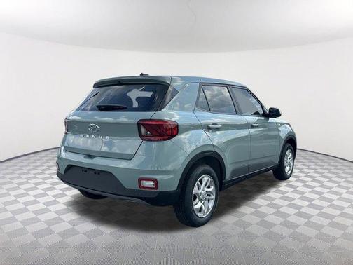 2025 Hyundai VENUE SE