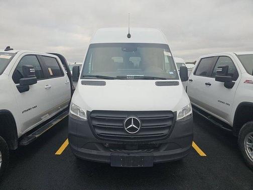 2024 Mercedes-Benz Sprinter 2500 144 WB Standard Roof Passenger