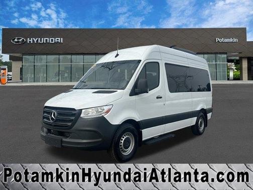 2024 Mercedes-Benz Sprinter 2500 144 WB Standard Roof Passenger