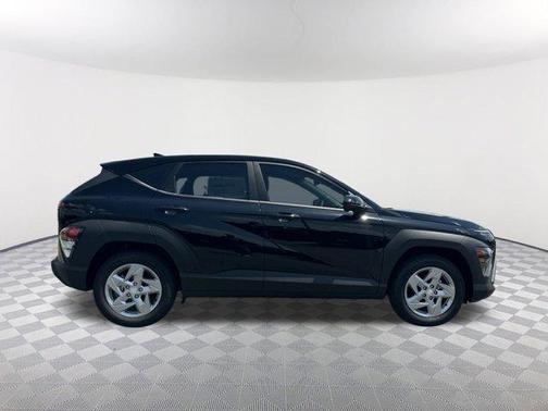 2025 Hyundai KONA SE