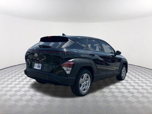 2025 Hyundai KONA SE