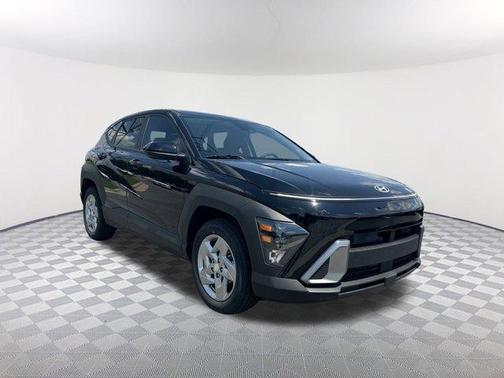 2025 Hyundai KONA SE