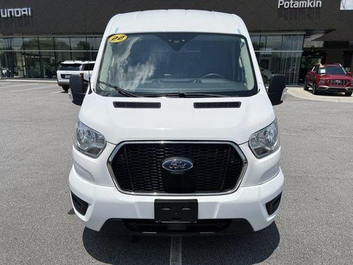 Oxford White 2022 Ford Transit-350 XLT