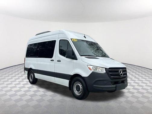 2024 Mercedes-Benz Sprinter 2500 144 WB Standard Roof Passenger