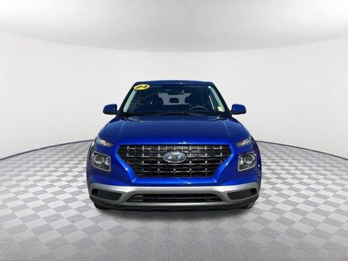 2024 Hyundai VENUE SE