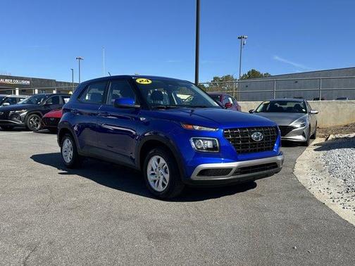 2024 Hyundai VENUE SE
