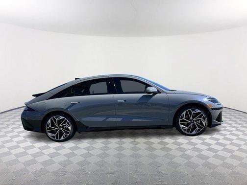 2025 Hyundai IONIQ 6 Limited